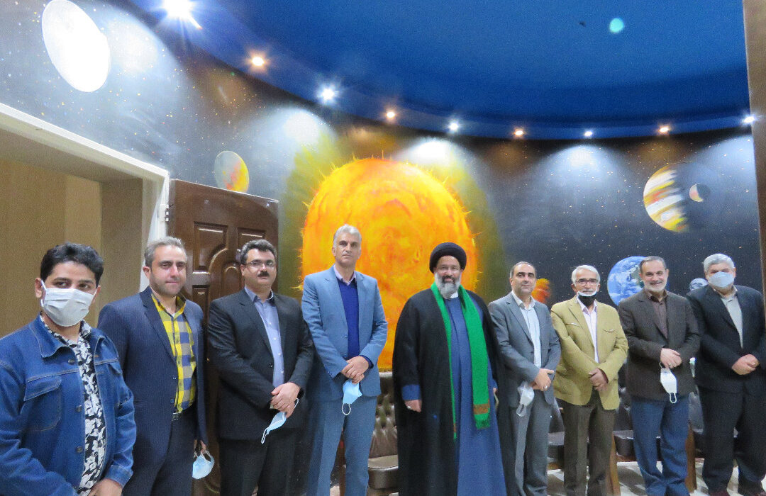 دکتر بطحائی در بازدید از رصدخانه دانشگاه آزاد اسلامی تفت: این مرکز می تواند اردوگاه علمی و مهارتی مناسبی برای مدارس سما کشور باشد
