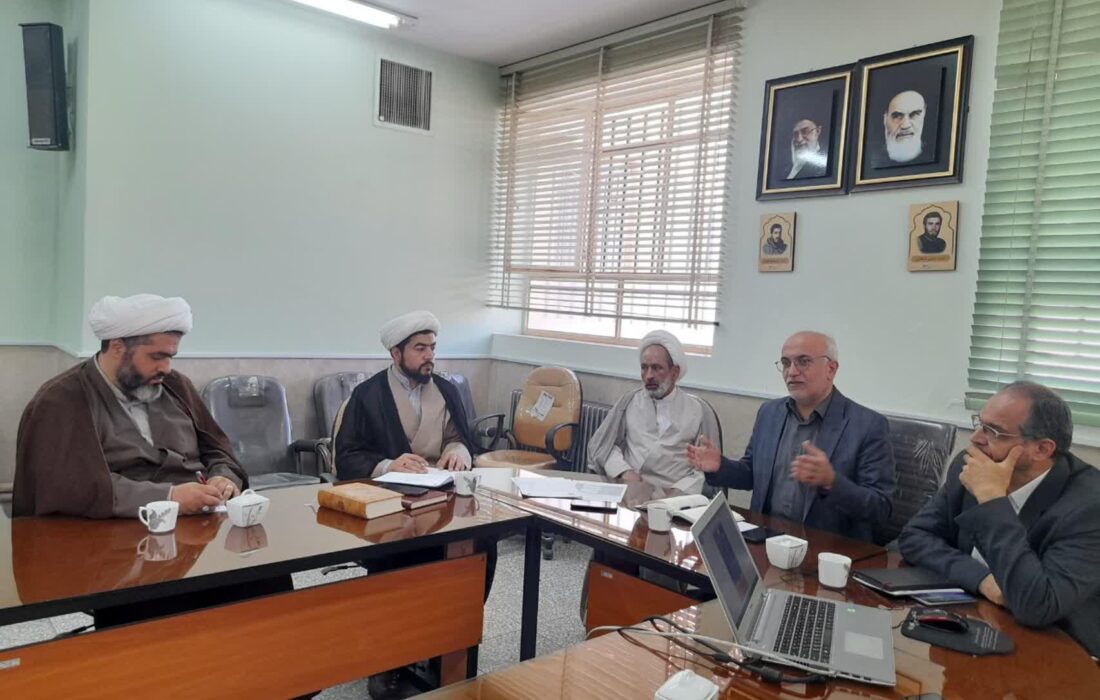 تاکید رئیس دانشگاه آزاد اسلامی یزد بر رویکرد تربیتی این دانشگاه