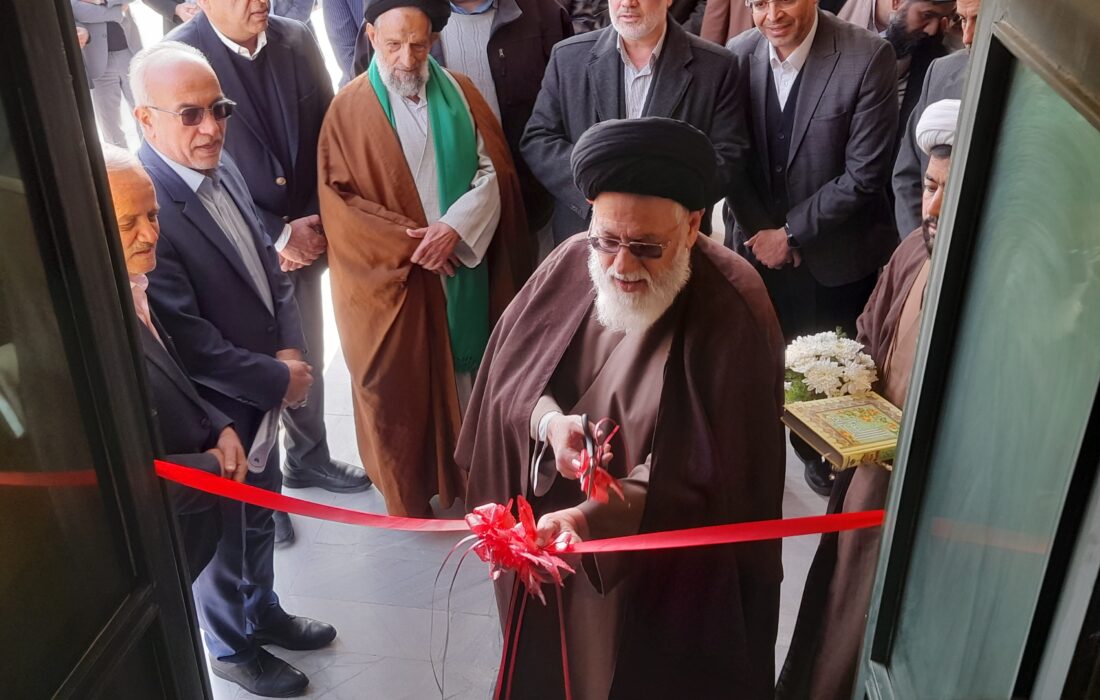 دبیرستان معارف سعادت سه یزد افتتاح شد