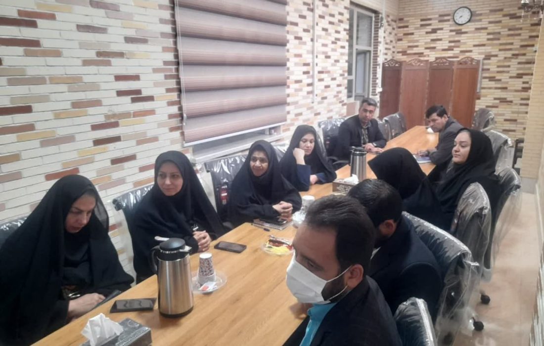 نشست شورای تعالی دانشکده تعلیم و تربیت اسلامی یزد با محوریت پیوند عرصه و دانشکده برگزار شد
